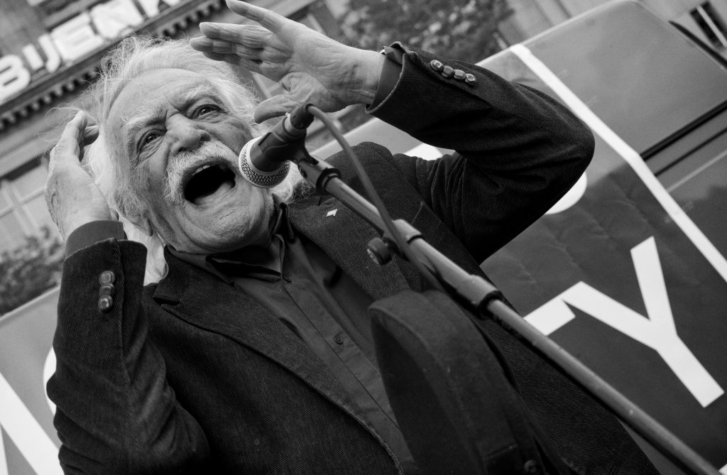 ESC FACTOR storie d'Europa: Manolis Glezos il primo partigiano